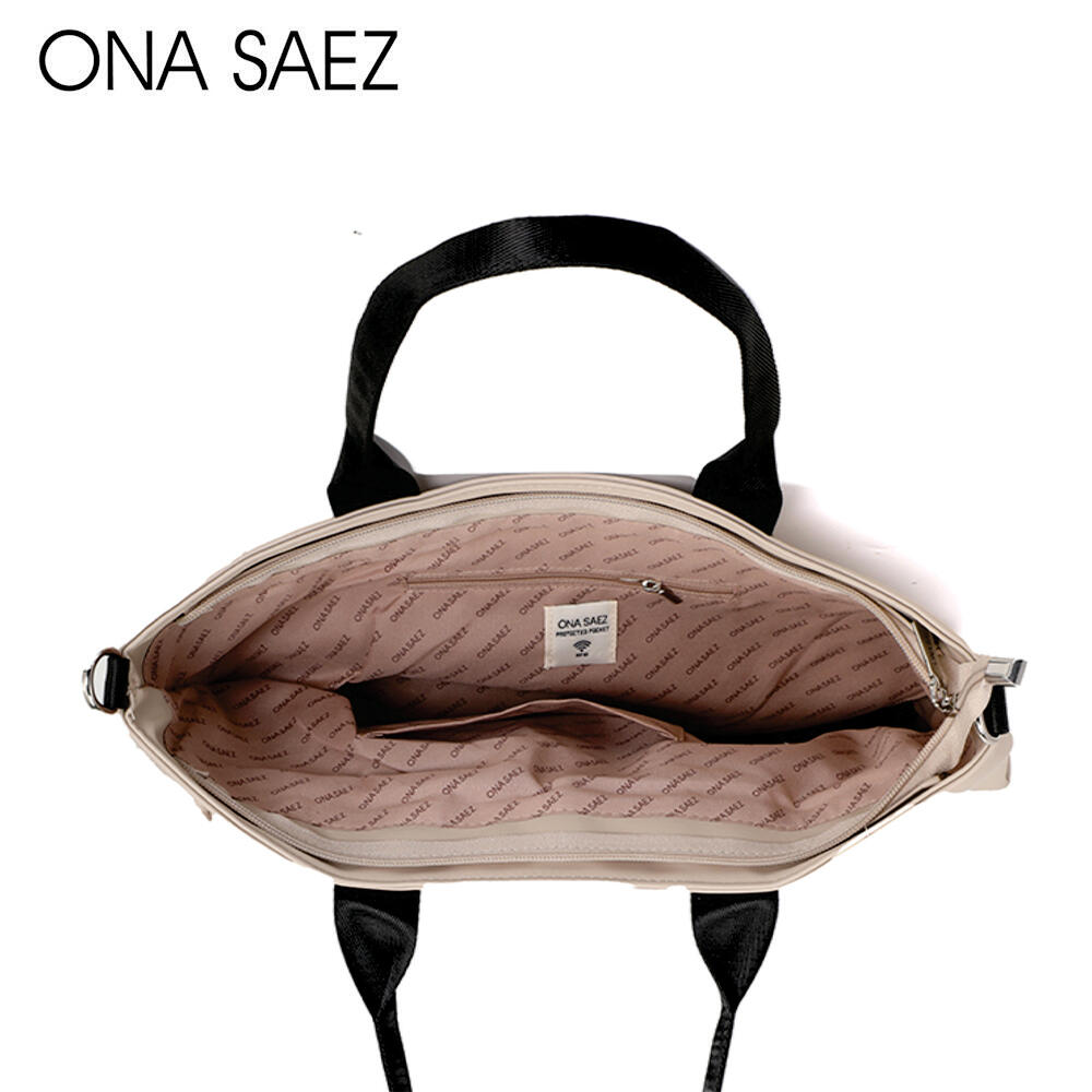 FLOS1204_6.jpg