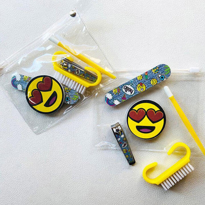 Set De Manicuría Emoji